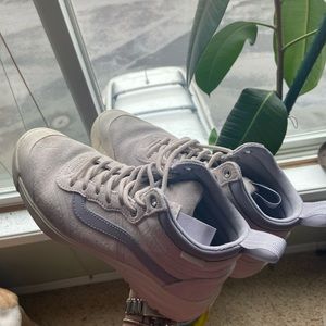 vans ultrarange hi mte moonbeam grey & lavender shoes